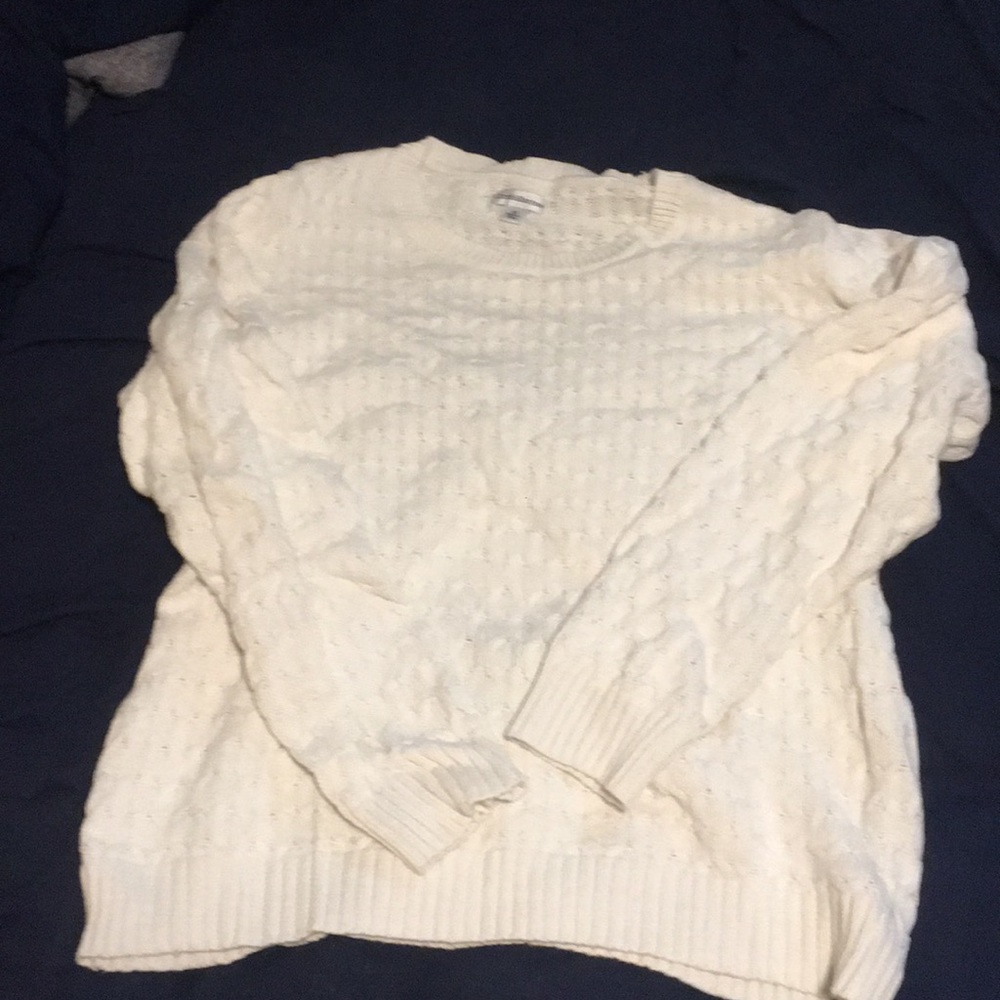 White knit sweater